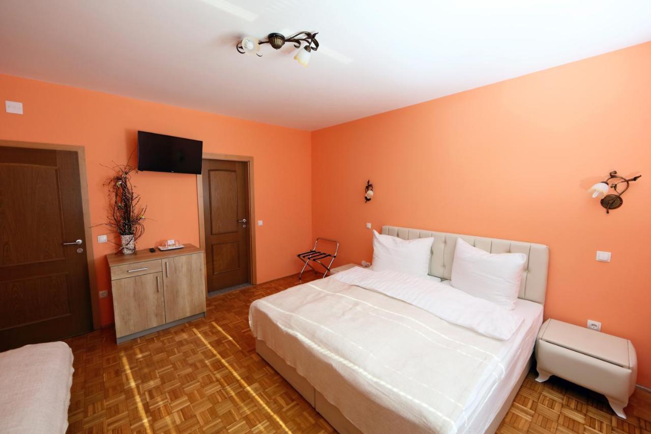 Sobe Grabar Bed and Breakfast Ptuj Buitenkant foto