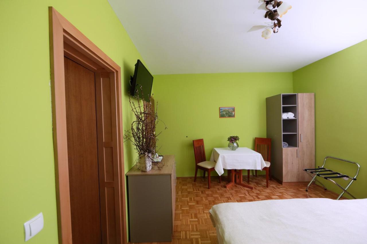 Sobe Grabar Bed and Breakfast Ptuj Buitenkant foto