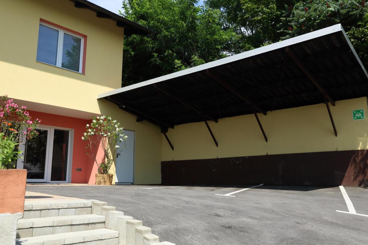 Sobe Grabar Bed and Breakfast Ptuj Buitenkant foto